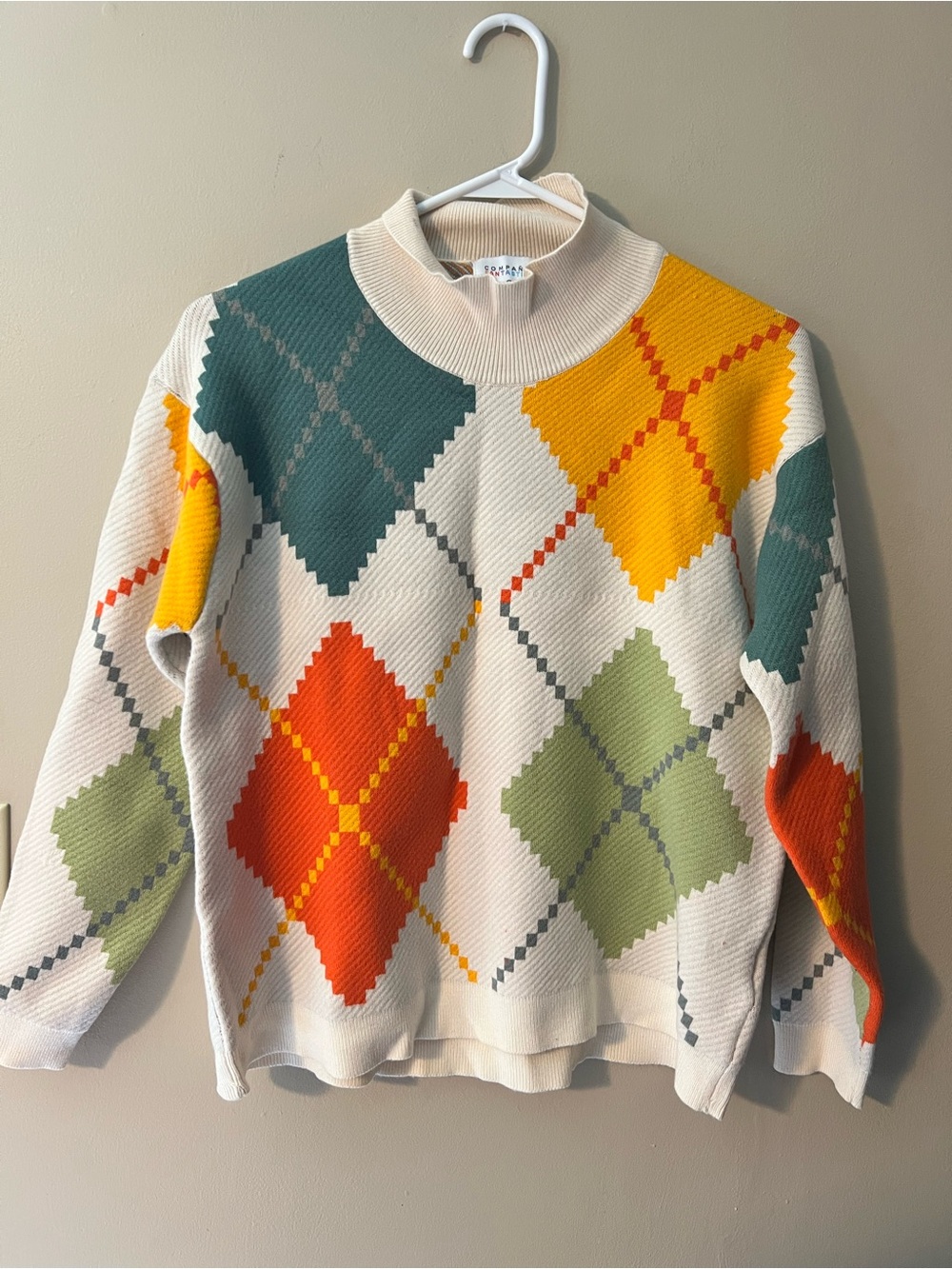 Compania Fantasia sz L argyle, mock neck long sleeve knit sweater.